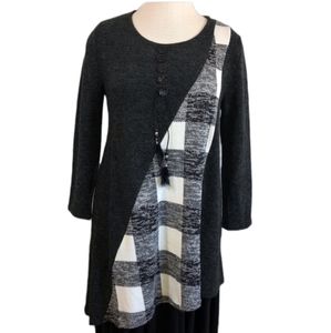 Pretty Angel Tunic Sweater Size Small